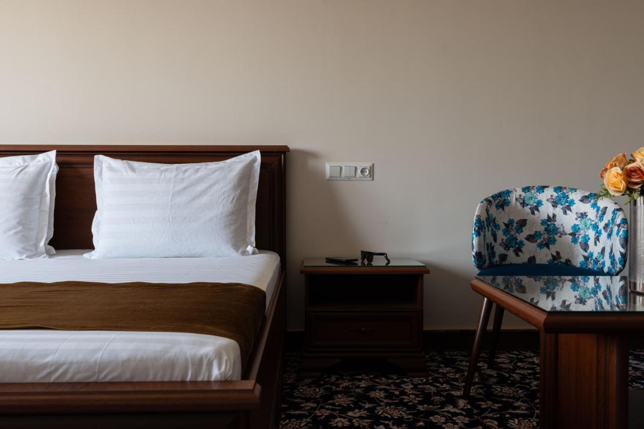 Aqua Hotel Tachkent Extérieur photo